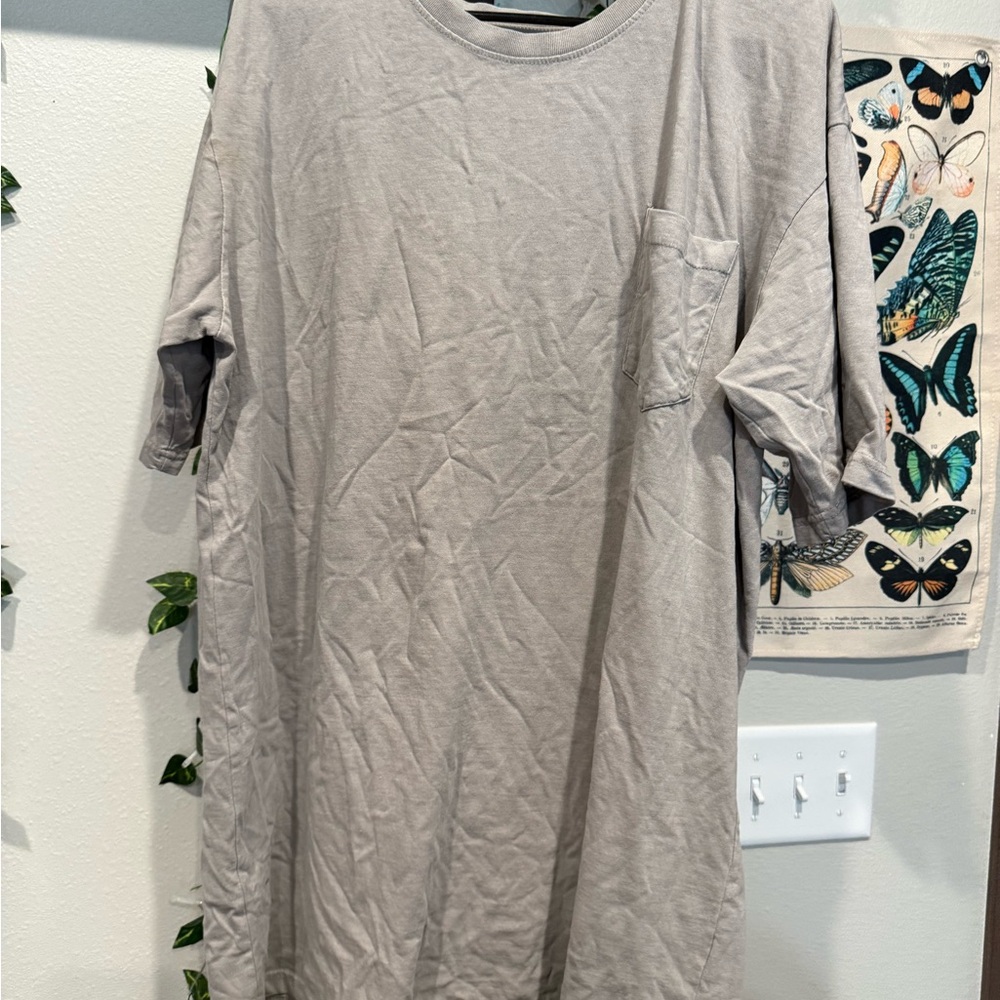PacSun Light Gray Short Sleeve Tee